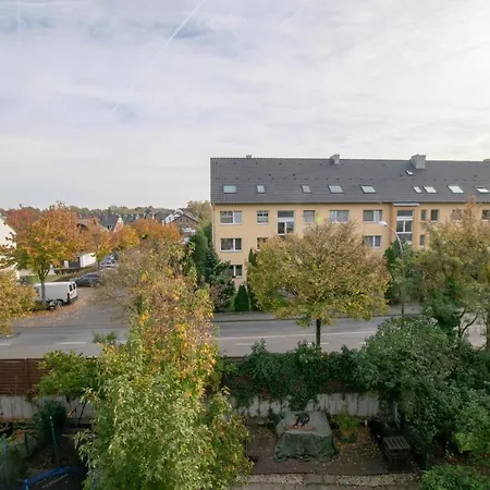 Tolstov-hotels Large 3 With Balcony Meerbusch