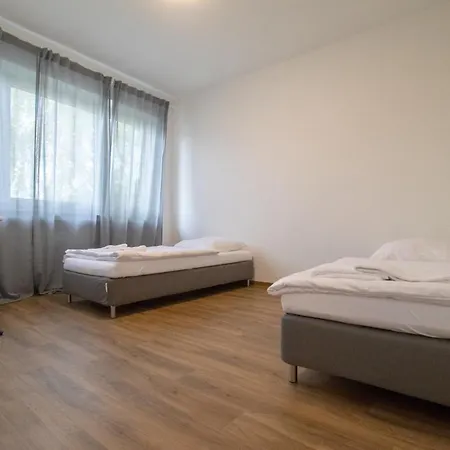 Tolstov-hotels Large 3 With Balcony Apartament Meerbusch