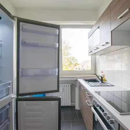 Tolstov-hotels Large 3 With Balcony Apartment *