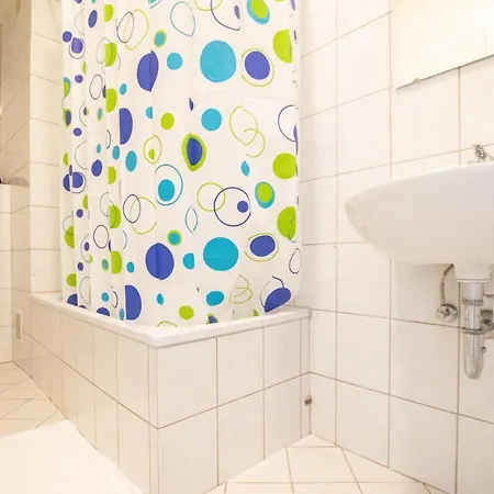 Tolstov-hotels Large 3 With Balcony Apartment *
